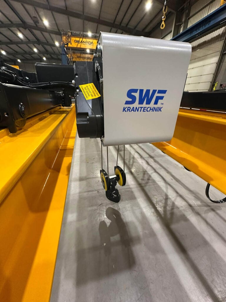 Wheatley Plastics: Bespoke 5-Tonne Crane for Plastic Injection Moulding Facility